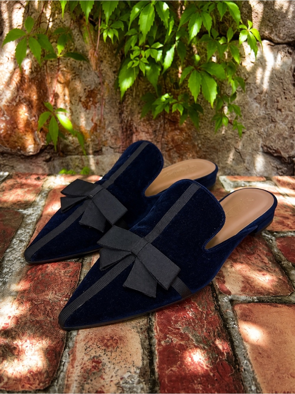 NANETTE BY NANETTE LEPORE Pointed Toe Deep Blue Velvet and Grosgrain Slides, 9.5